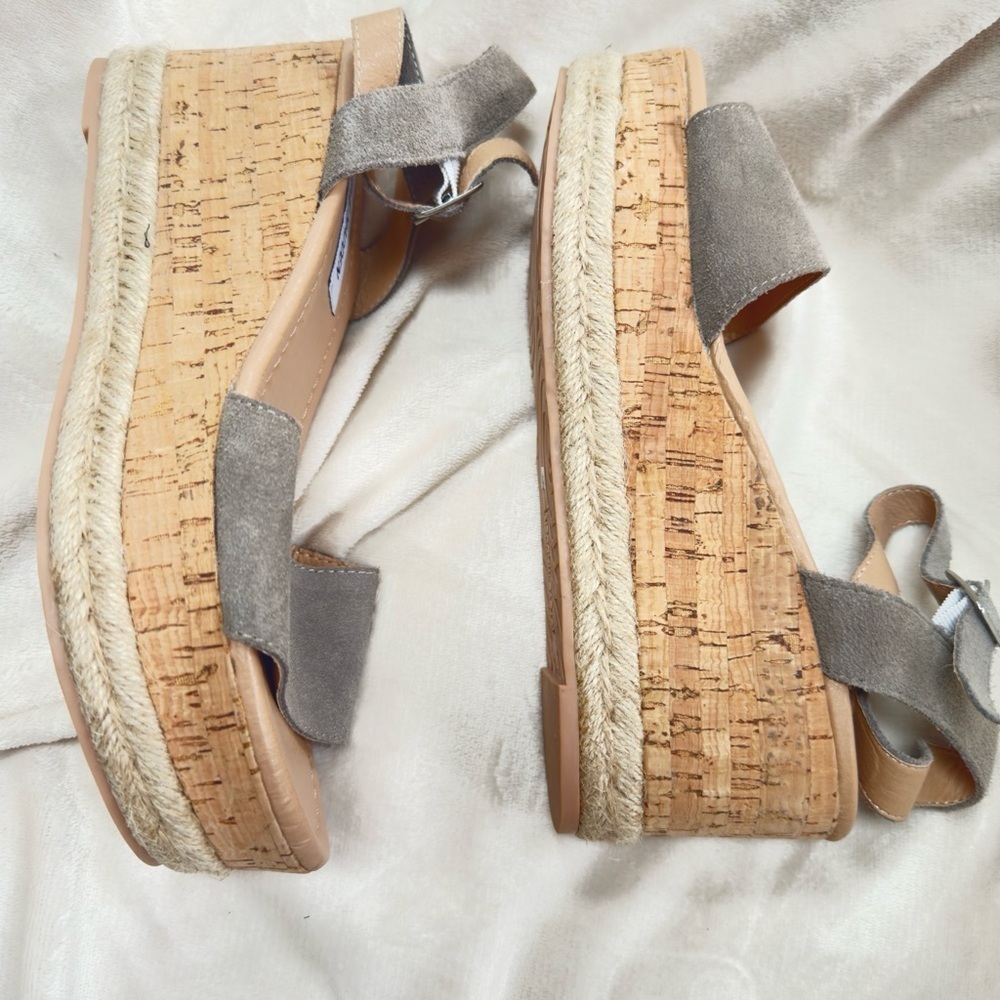 STEVE MADDEN PRIMA ESPADRILLE WEDGE SANDAL size 9, new never worn